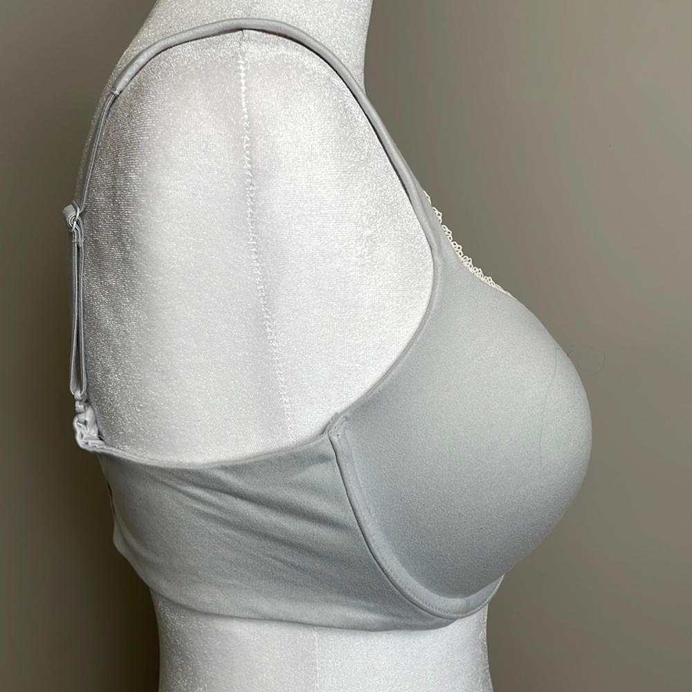 Victoria’s Secret Body by Victoria push-up bra, size 34D - Picture 2 of 10